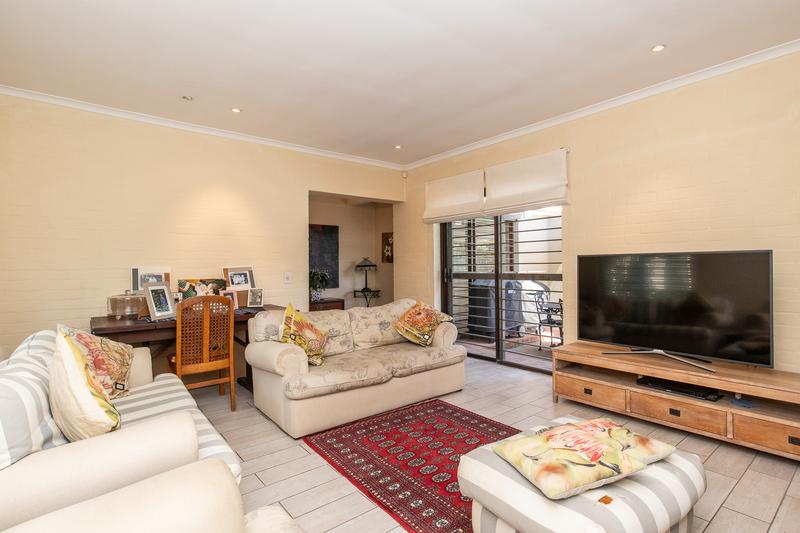 To Let 3 Bedroom Property for Rent in Constantia Western Cape